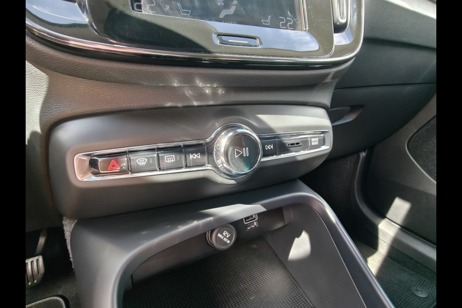 Volvo XC40 T4 213PK Recharge Inscription Expression | BLIS | Trekhaak | Adapt. Cruise | Camera Achter