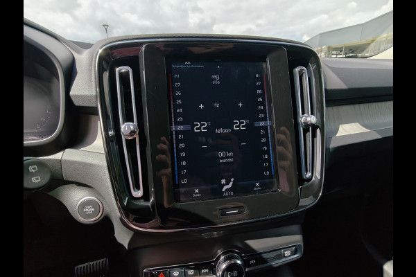 Volvo XC40 T4 213PK Recharge Inscription Expression | BLIS | Trekhaak | Adapt. Cruise | Camera Achter