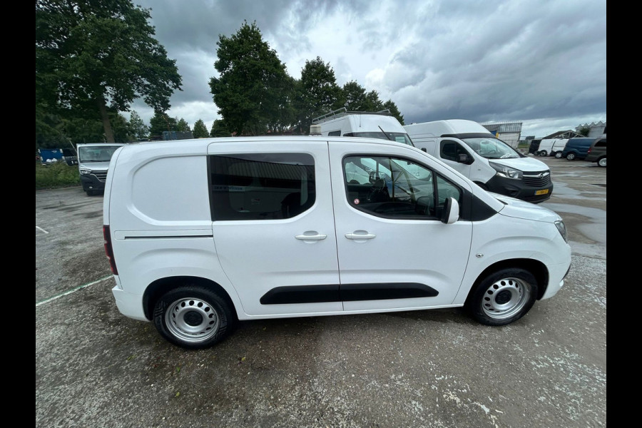 Opel Combo 1.5D L1H1 Edition 11700 KM ! AUTOMAAT