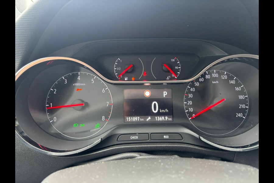 Opel Crossland X BWJ 2018 | 1.2T 111PK Innovation AUTOMAAT | TREKHAAK | CLIMA | CAMERA A | NAVI | CARPLAY | PDC | SPORTSTOELEN |