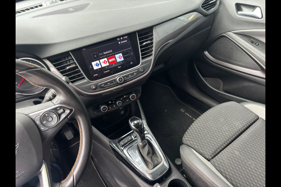 Opel Crossland X BWJ 2018 | 1.2T 111PK Innovation AUTOMAAT | TREKHAAK | CLIMA | CAMERA A | NAVI | CARPLAY | PDC | SPORTSTOELEN |