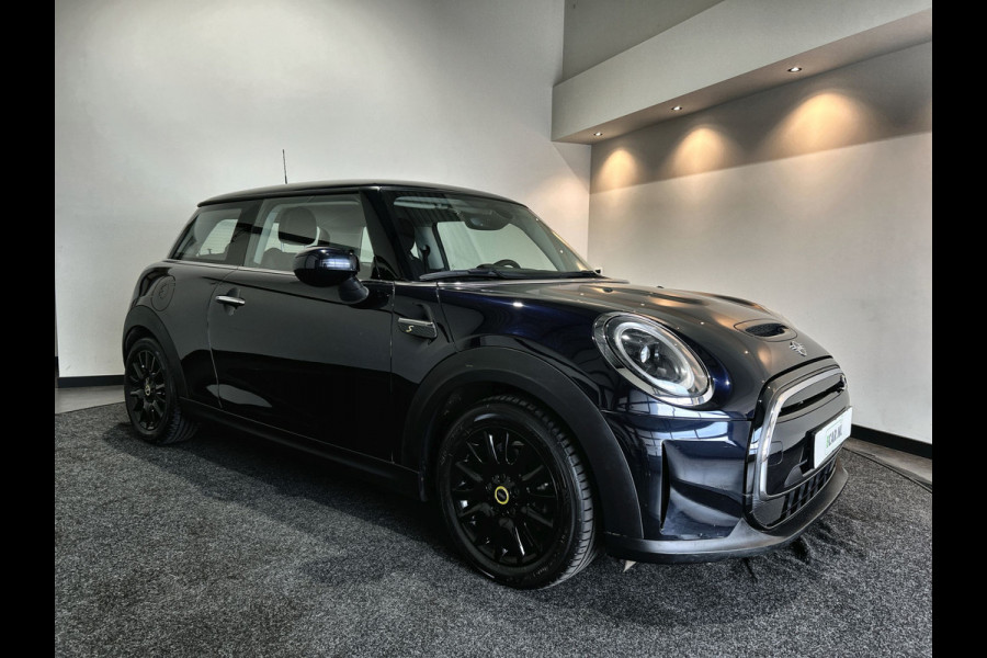 MINI Electric MINI Electric Collection 33 kWh | Head-up Display | Achteruitrijcamera | Digitaal dashboard | Soh (batterijcheck) Waarde 93,1 %