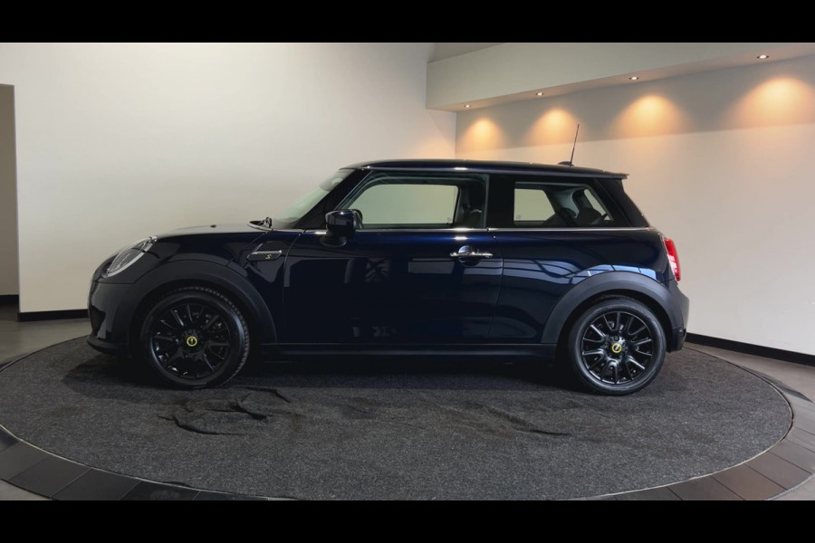 MINI Electric MINI Electric Collection 33 kWh | Head-up Display | Achteruitrijcamera | Digitaal dashboard | Soh (batterijcheck) Waarde 93,1 %