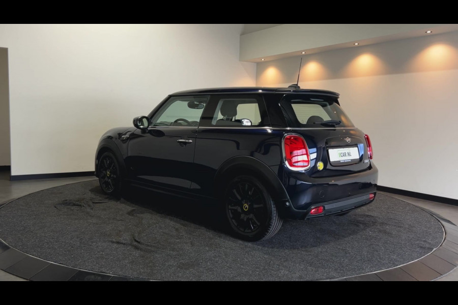 MINI Electric MINI Electric Collection 33 kWh | Head-up Display | Achteruitrijcamera | Digitaal dashboard | Soh (batterijcheck) Waarde 93,1 %
