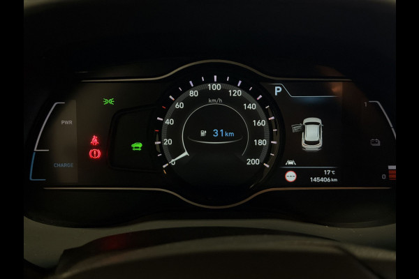 Hyundai Kona EV Premium 64 kWh | Voorstoelen verwarmd & gekoeld | Trekhaak | Warmtepomp | Soh (batterijcheck) Waarde 90,4 %