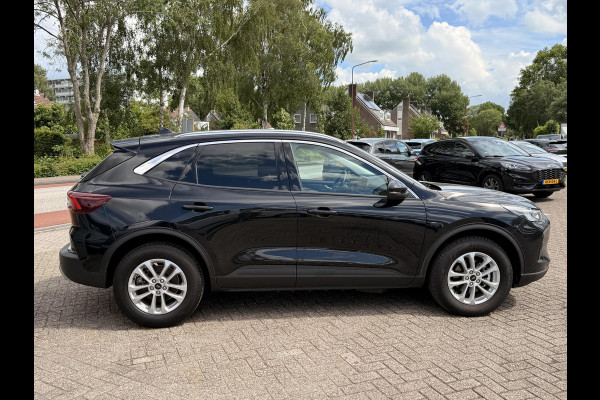 Ford Kuga 2.5 PHEV Titanium | SCI | 243pk | Wegklapbare trekhaak | Winter Pack | Navigatie | Achteruitrijcamera | NLD Auto | 1e Eigenaar | 2.100kg Trekgewicht