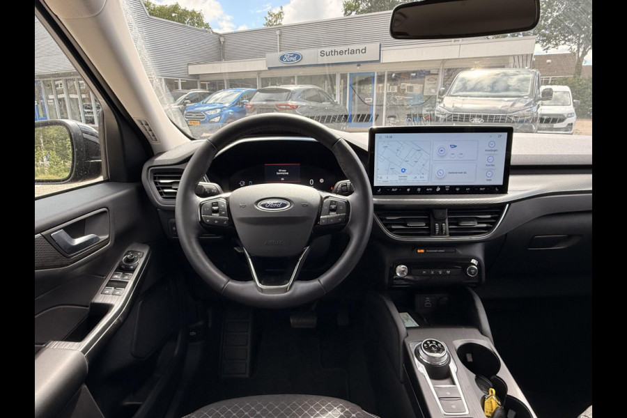 Ford Kuga 2.5 PHEV Titanium | SCI | 243pk | Wegklapbare trekhaak | Winter Pack | Navigatie | Achteruitrijcamera | NLD Auto | 1e Eigenaar | 2.100kg Trekgewicht