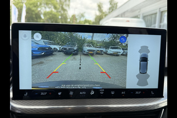 Ford Kuga 2.5 PHEV Titanium | SCI | 243pk | Wegklapbare trekhaak | Winter Pack | Navigatie | Achteruitrijcamera | NLD Auto | 1e Eigenaar | 2.100kg Trekgewicht