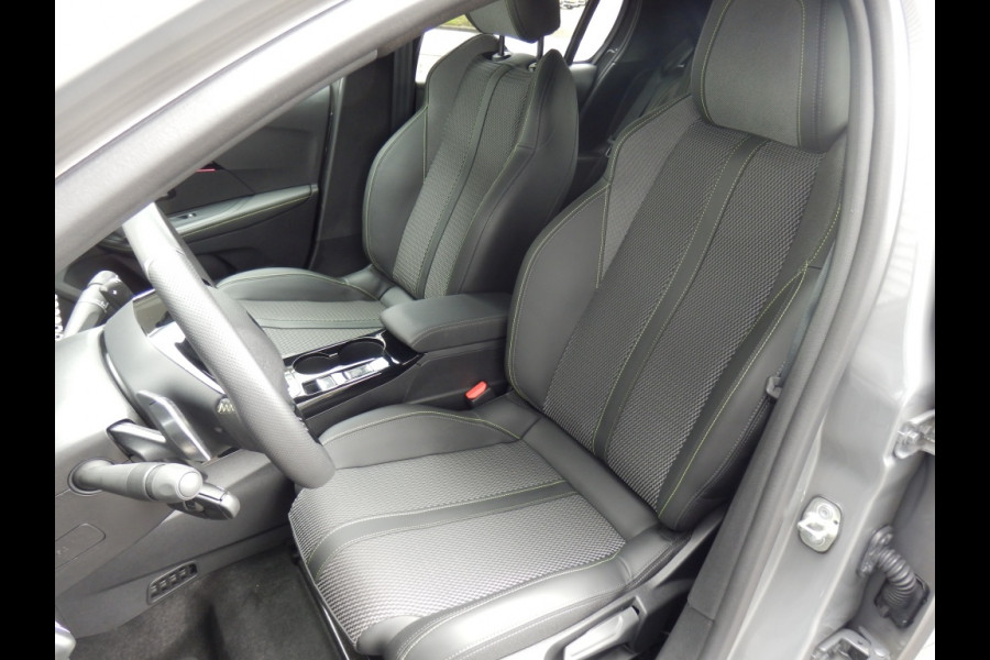 Peugeot 208 Hybrid e-DCS6 | GT-Line | 5 drs | Apple Carpl. Andr. Auto