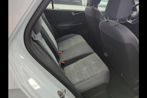 Volkswagen ID.3 First 58 kWh 204 pk | Navigatie | Parkeersensoren | Apple Carplay/Android Auto | Stoel/stuur verwarming | Adaptieve cruise control |