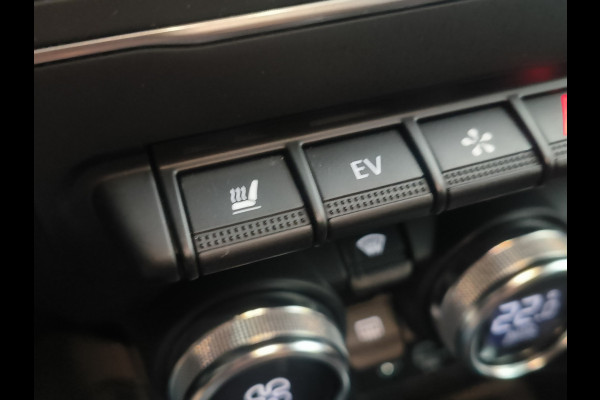 Renault Captur 1.6 E-Tech Plug-in Hybrid 160 Intens Rijklaar + 12 maanden Bovag-garantie Henk Jongen Auto's in Helmond,  al 50 jaar service zoals 't hoort!