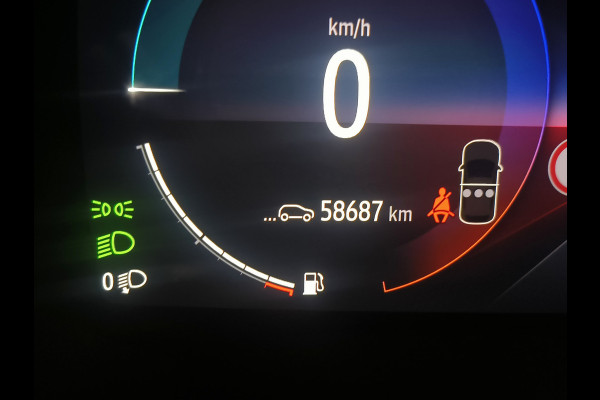 Renault Captur 1.6 E-Tech Plug-in Hybrid 160 Intens Rijklaar + 12 maanden Bovag-garantie Henk Jongen Auto's in Helmond,  al 50 jaar service zoals 't hoort!