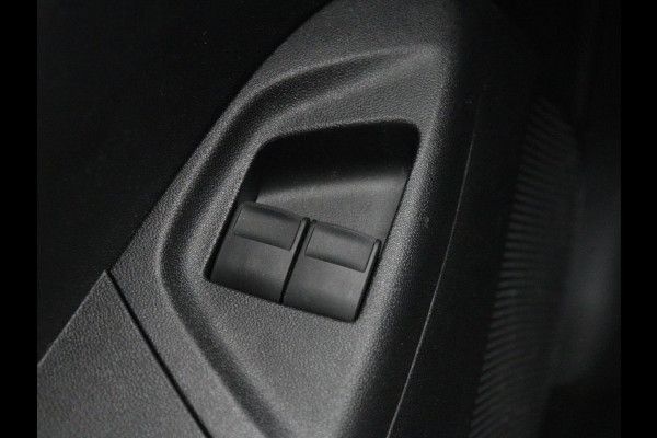 Peugeot 108 1.0 e-VTi Executive | Carplay | Camera | Climate control | Speedlimiter | Bluetooth | Lichtmetalen velgen | Origineel NL