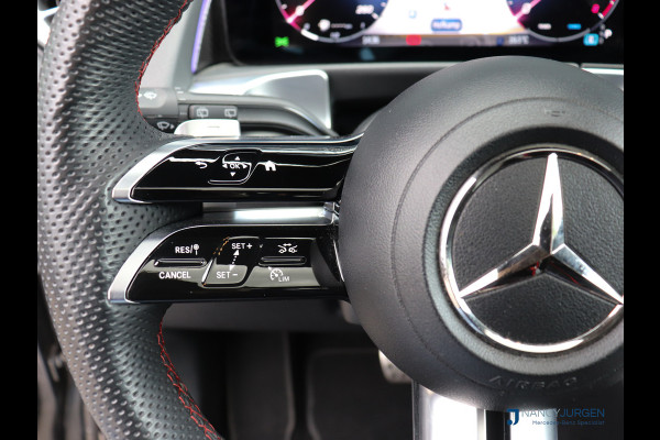 Mercedes-Benz Glb 200 AMG | 7 P. | Adapt. Cruise Control | El. Pano | MBUX | Memory Pakket | Winter Pakket | Ambiente | Elektr. Klep | Spiegel Pakket | Inparkeer Pakket | Fabrieksgarantie tot 24-01-2029!