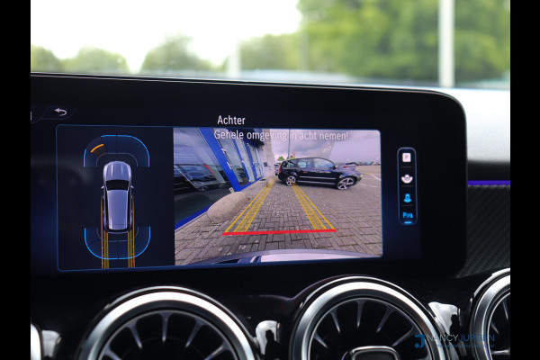 Mercedes-Benz Glb 200 AMG | 7 P. | Adapt. Cruise Control | El. Pano | MBUX | Memory Pakket | Winter Pakket | Ambiente | Elektr. Klep | Spiegel Pakket | Inparkeer Pakket | Fabrieksgarantie tot 24-01-2029!