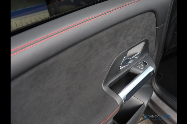 Mercedes-Benz Glb 200 AMG | 7 P. | Adapt. Cruise Control | El. Pano | MBUX | Memory Pakket | Winter Pakket | Ambiente | Elektr. Klep | Spiegel Pakket | Inparkeer Pakket | Fabrieksgarantie tot 24-01-2029!