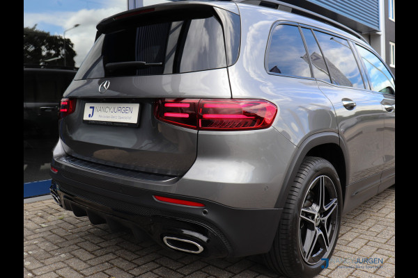 Mercedes-Benz Glb 200 AMG | 7 P. | Adapt. Cruise Control | El. Pano | MBUX | Memory Pakket | Winter Pakket | Ambiente | Elektr. Klep | Spiegel Pakket | Inparkeer Pakket | Fabrieksgarantie tot 24-01-2029!
