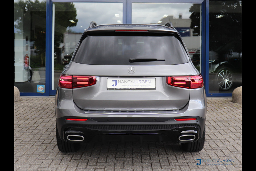 Mercedes-Benz Glb 200 AMG | 7 P. | Adapt. Cruise Control | El. Pano | MBUX | Memory Pakket | Winter Pakket | Ambiente | Elektr. Klep | Spiegel Pakket | Inparkeer Pakket | Fabrieksgarantie tot 24-01-2029!