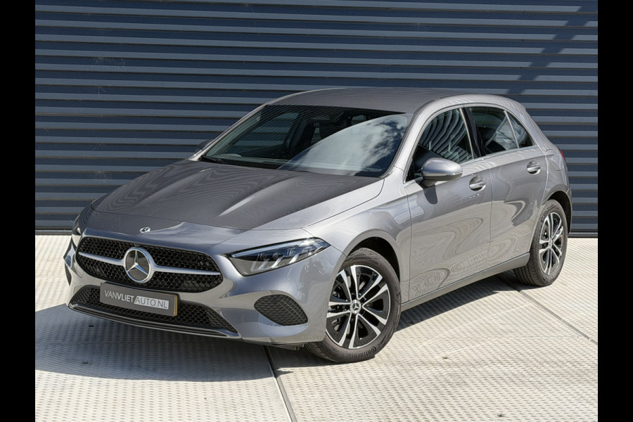 Mercedes-Benz A-Klasse 250 e Star Edition / Camera / Navigatie