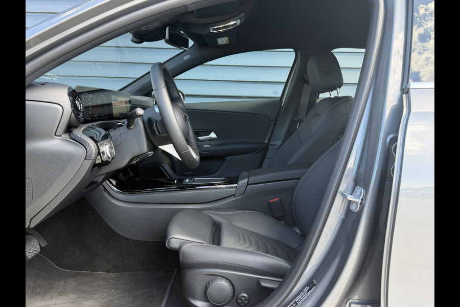 Mercedes-Benz A-Klasse 250 e Star Edition / Camera / Navigatie