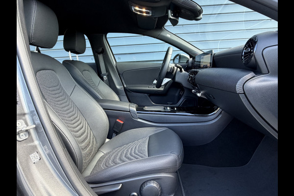 Mercedes-Benz A-Klasse 250 e Star Edition / Camera / Navigatie