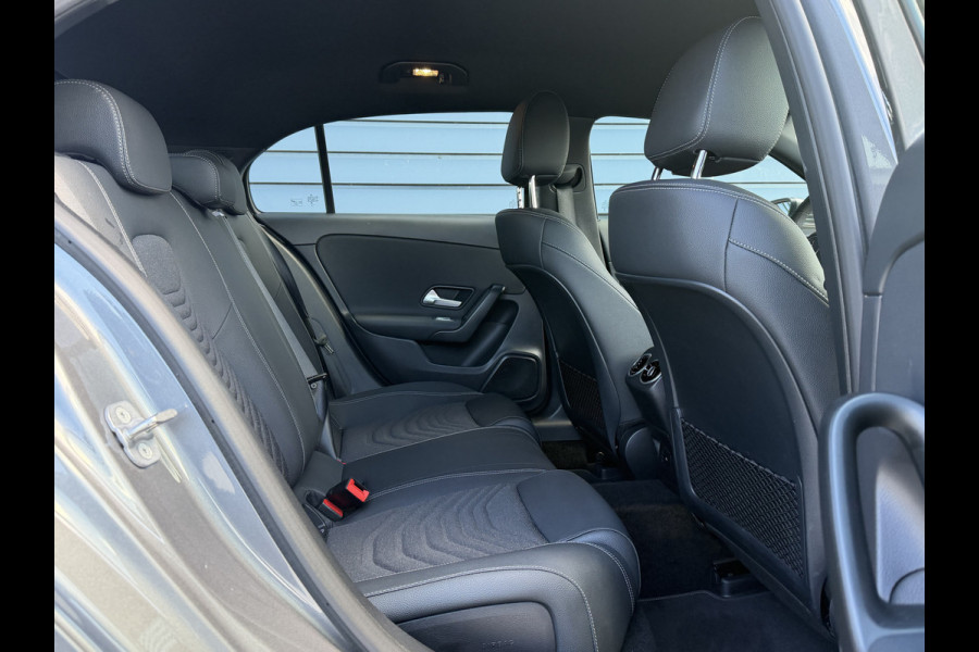 Mercedes-Benz A-Klasse 250 e Star Edition / Camera / Navigatie