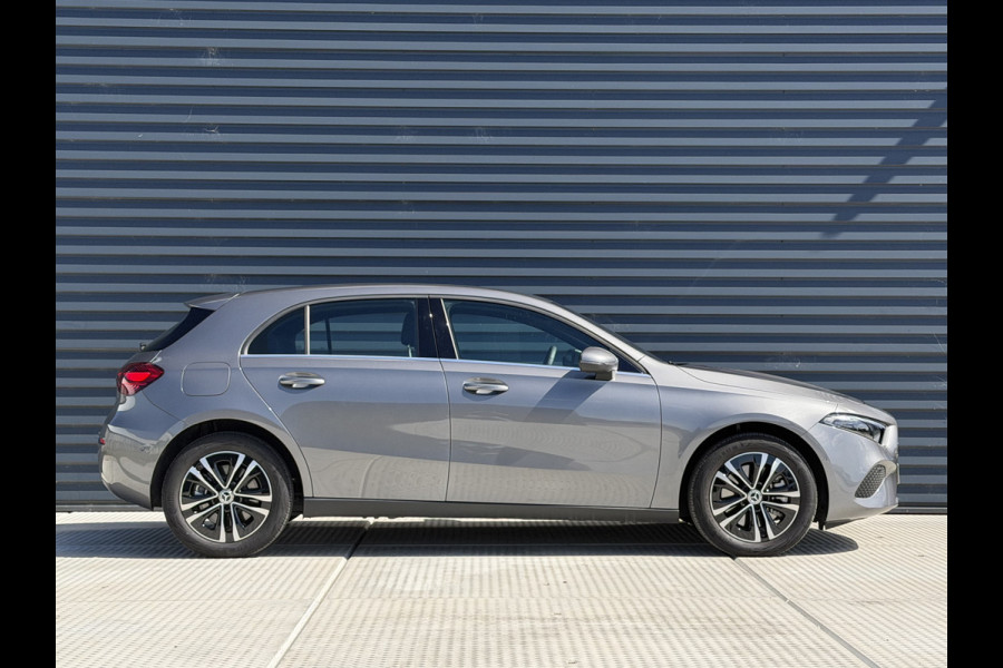 Mercedes-Benz A-Klasse 250 e Star Edition / Camera / Navigatie