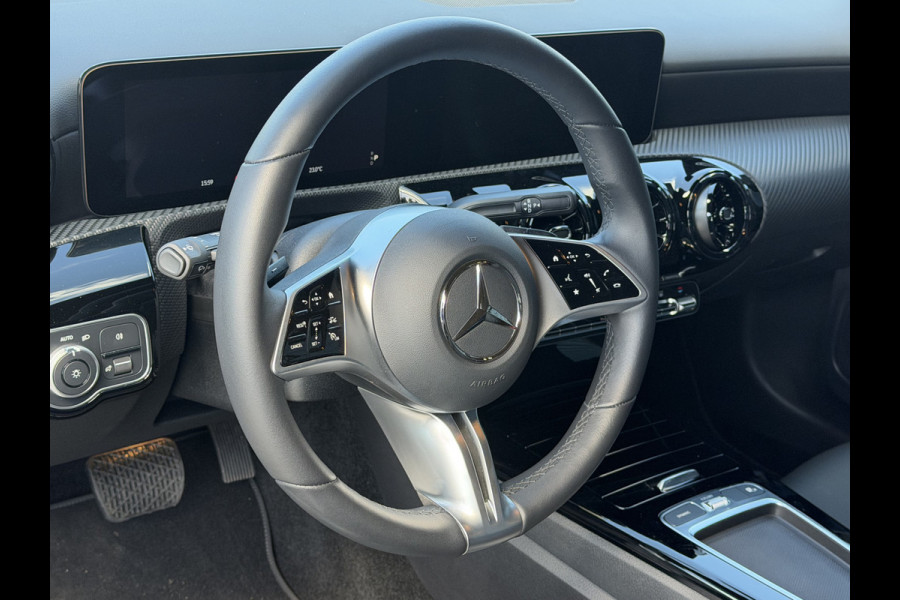 Mercedes-Benz A-Klasse 250 e Star Edition / Camera / Navigatie