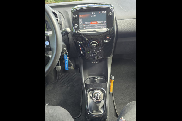 Citroën C1 1.0 VTi Feel | 2E EIGENAAR | 12MND GARANTIE | CAMERA | AIRCO | ELEC RAMEN | NW APK |