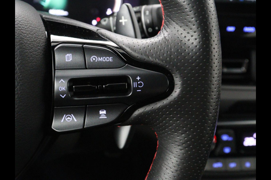 Hyundai i30 1.5 T-GDi MHEV N Line | Stoelverwarming | Leder/Alcantara | Adaptive cruise | Memory | Carplay | Camera | Navigatie | Keyless | Full LED | 18'' | Side Assist | Parkeerhulp