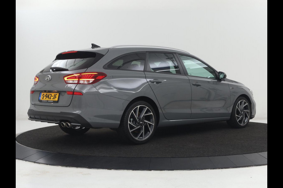 Hyundai i30 1.5 T-GDi MHEV N Line | Stoelverwarming | Leder/Alcantara | Adaptive cruise | Memory | Carplay | Camera | Navigatie | Keyless | Full LED | 18'' | Side Assist | Parkeerhulp