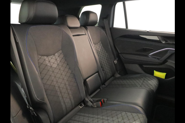 Volkswagen Tayron 1.5 eHybrid R-Line Edition 204 pk Automaat (DSG) | Verlengde garantie | Navigatie | Panoramadak | Trekhaak (wegklapbaar) | Parkeersensoren (Park assist) | Rondomzicht camera | Stoelverwarming | R-Line |