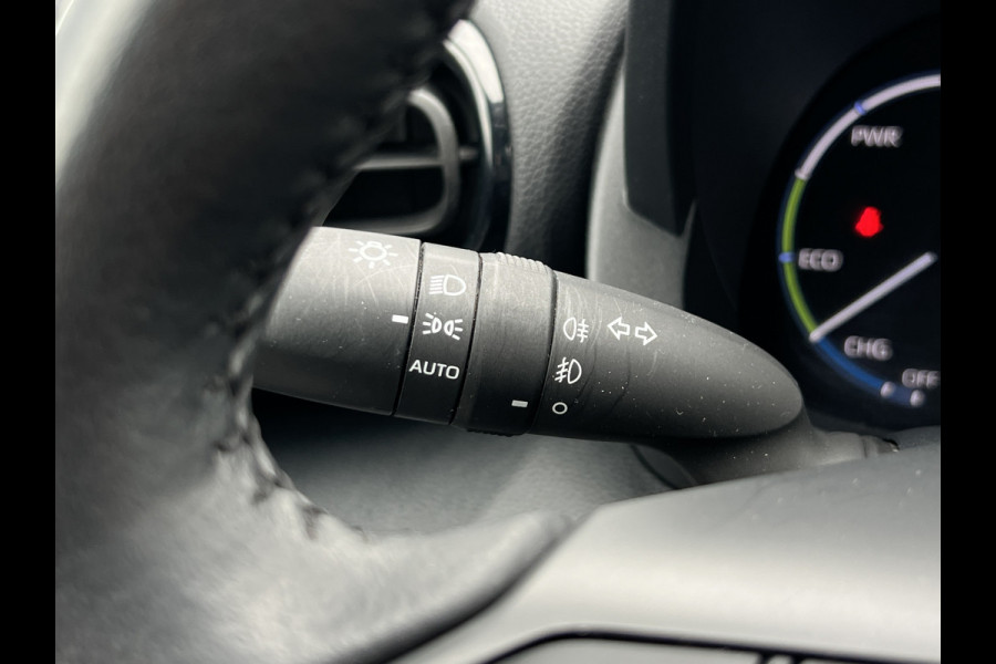 Toyota Yaris Cross 1.5 Hybrid Team D | Navi XL | Elek klep | Camera | Winter Pack