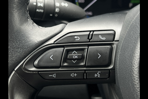 Toyota Yaris Cross 1.5 Hybrid Team D | Navi XL | Elek klep | Camera | Winter Pack
