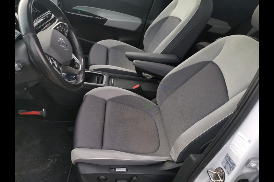 Volkswagen ID.3 First Max 58 kWh 204PK | Panorama dak | Sportstoelen | 20" LM velgen |