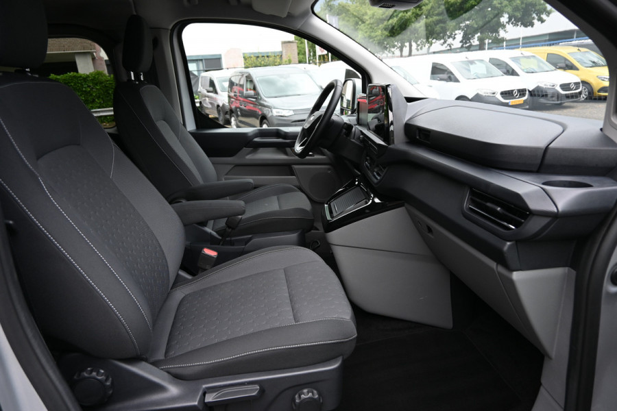 Ford Transit Custom 300L Limited 2.0 TDCI L2 DC 3000 KG inklapbare trekhaak, LED, Navigatie met camera
