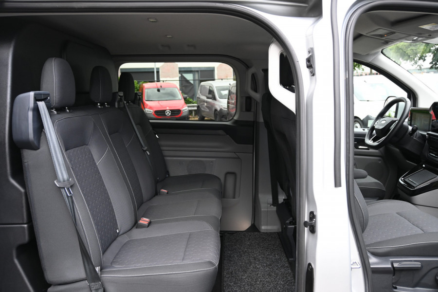 Ford Transit Custom 300L Limited 2.0 TDCI L2 DC 3000 KG inklapbare trekhaak, LED, Navigatie met camera