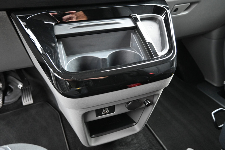 Ford Transit Custom 300L Limited 2.0 TDCI L2 DC 3000 KG inklapbare trekhaak, LED, Navigatie met camera