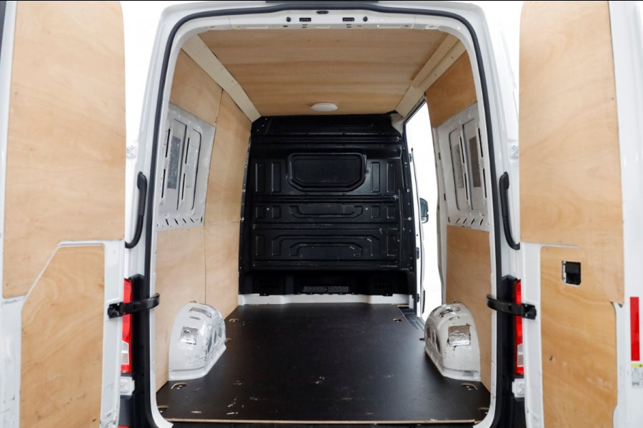 Volkswagen Crafter 30 2.0 TDI E6 L3H3 (L2H2) Airco/Navi/Camera 12-2018