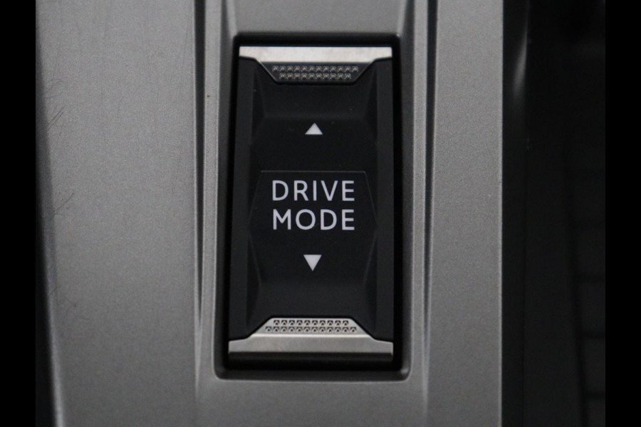 Peugeot 308 1.6 HYbrid 180 Allure Pack Business | Trekhaak | Camera | Carplay | Half leder | Adaptive cruise | Keyless | Parkeerhulp | Full LED | PHEV | Plug In