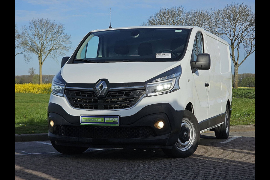 Renault Trafic 2.0 dCi 120pk T30 L2H1 Comfort airco, navi, pdc, trekhaak, stoelverw.