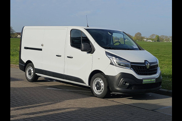 Renault Trafic 2.0 dCi 120pk T30 L2H1 Comfort airco, navi, pdc, trekhaak, stoelverw.
