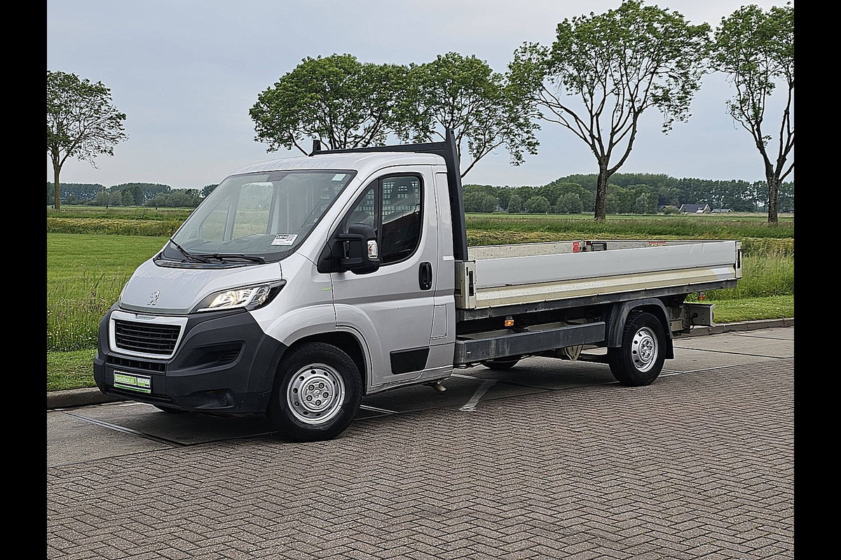 Peugeot Boxer 2.0 BlueHDI L3 Open-Laadbak 4.20m XL Trekhaak Airco Euro6! L3 Open-Laadbak XL Trekhaak Airco Navi Euro6!
