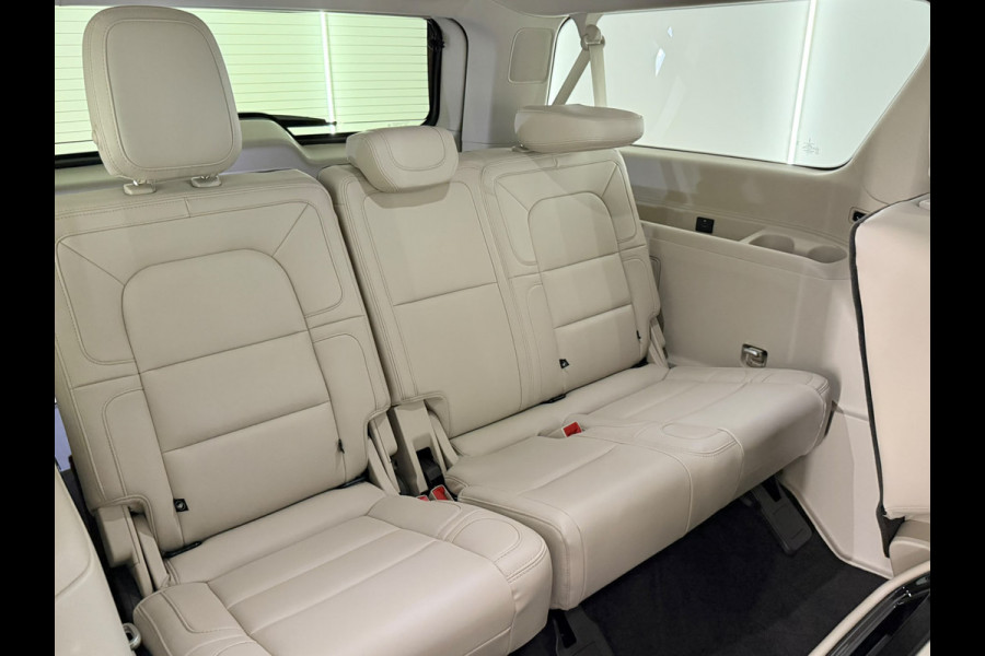 Lincoln Navigator 3.5L V6 Lang Preferred Grijs kenteken