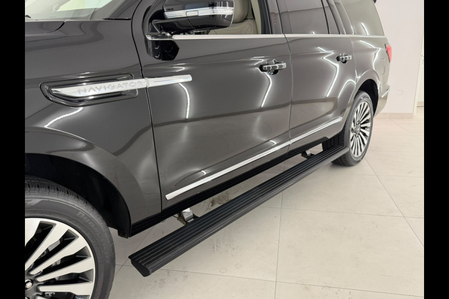 Lincoln Navigator 3.5L V6 Lang Preferred Grijs kenteken