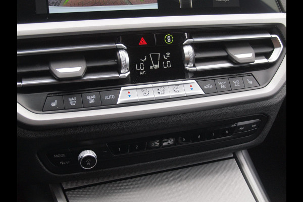 BMW 3-serie 320i Business Edition Plus | Camera | Apple Carplay | Leer | Cruise Control | Dealeronderhouden |
