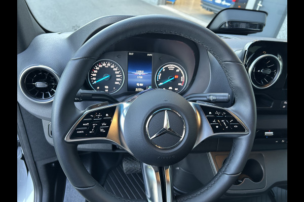 Mercedes-Benz eSprinter 320 L2 Select 81kWh / Snel laden 115kw / Open laadbak / Trekhaak / Distronic / MBUX / Smartphone-intergratie / Camera