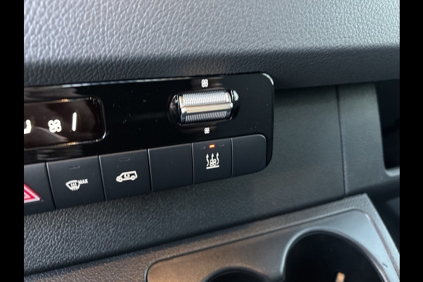 Mercedes-Benz eSprinter 320 L2 Select 81kWh / Snel laden 115kw / Open laadbak / Trekhaak / Distronic / MBUX / Smartphone-intergratie / Camera