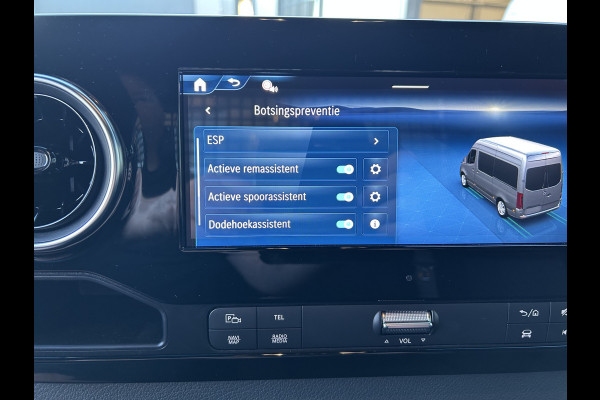 Mercedes-Benz eSprinter 320 L2 Select 81kWh / Snel laden 115kw / Open laadbak / Trekhaak / Distronic / MBUX / Smartphone-intergratie / Camera