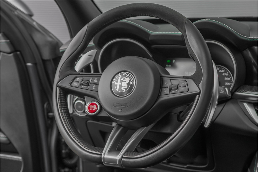 Alfa Romeo Stelvio 2.9 V6 AWD Quadrifoglio Pano H&K Carbon ACC Squadra NL Auto